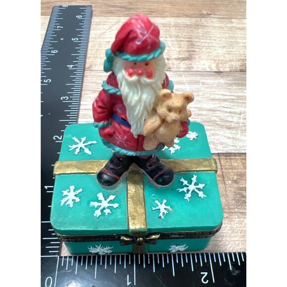 Vintage Christmas Santa Claus Trinket Box With Gift Design & Snowflakes - Picture 5 of 5